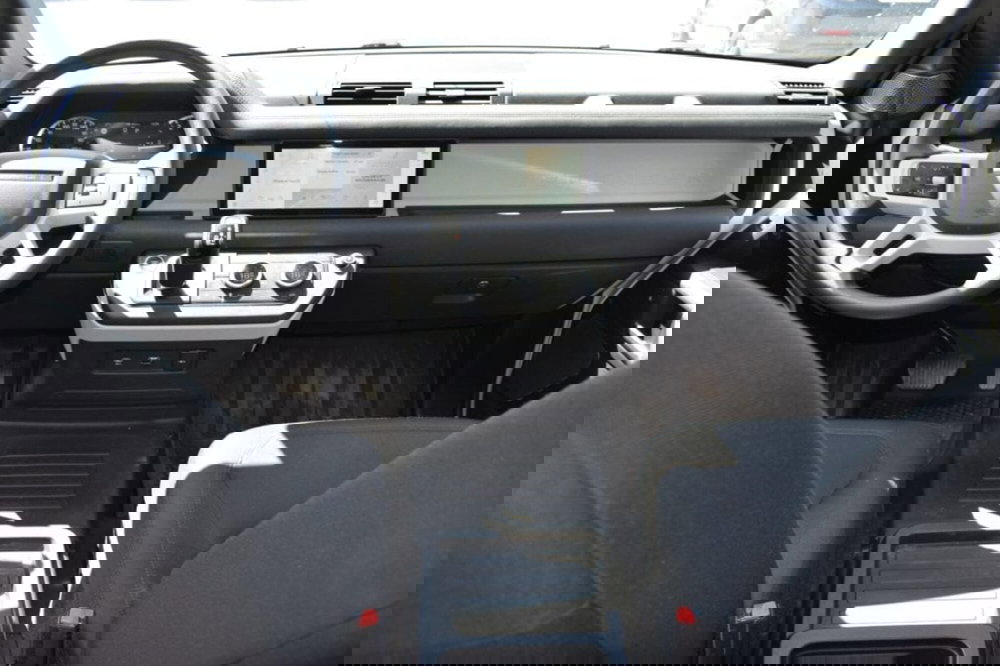 Land Rover Defender usata a Cuneo (11)