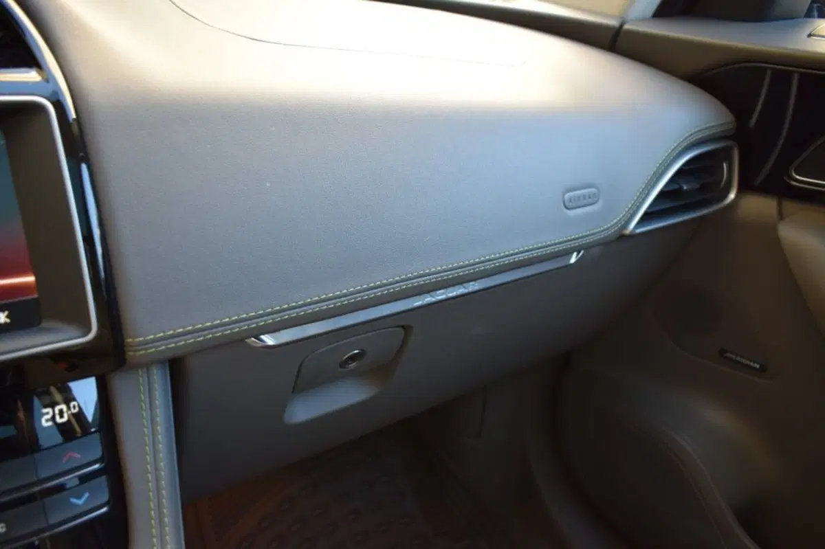 Jaguar F-Pace usata a Cuneo (13)