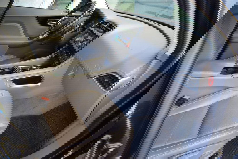 Jaguar F-Pace usata a Cuneo (16)