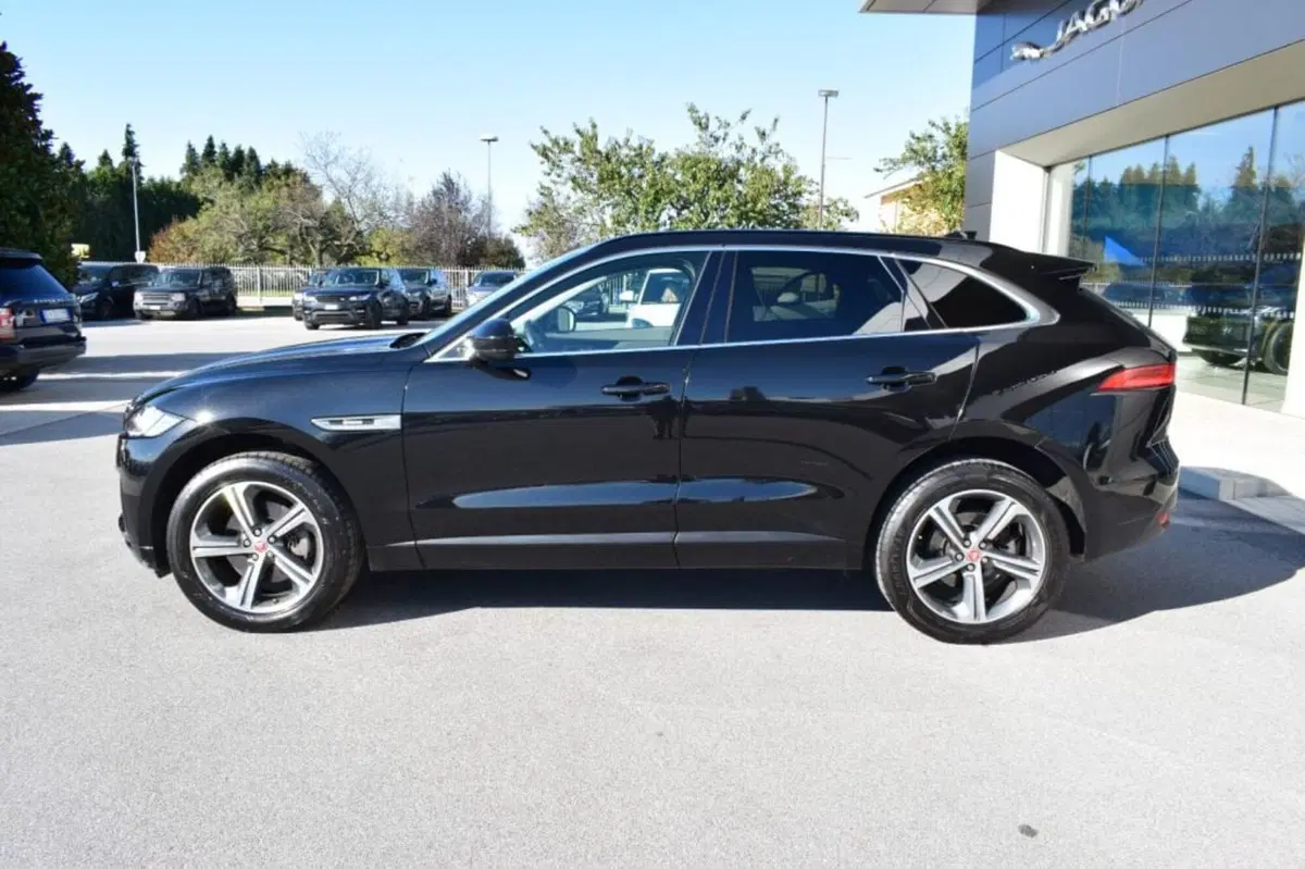 Jaguar F-Pace usata a Cuneo (4)