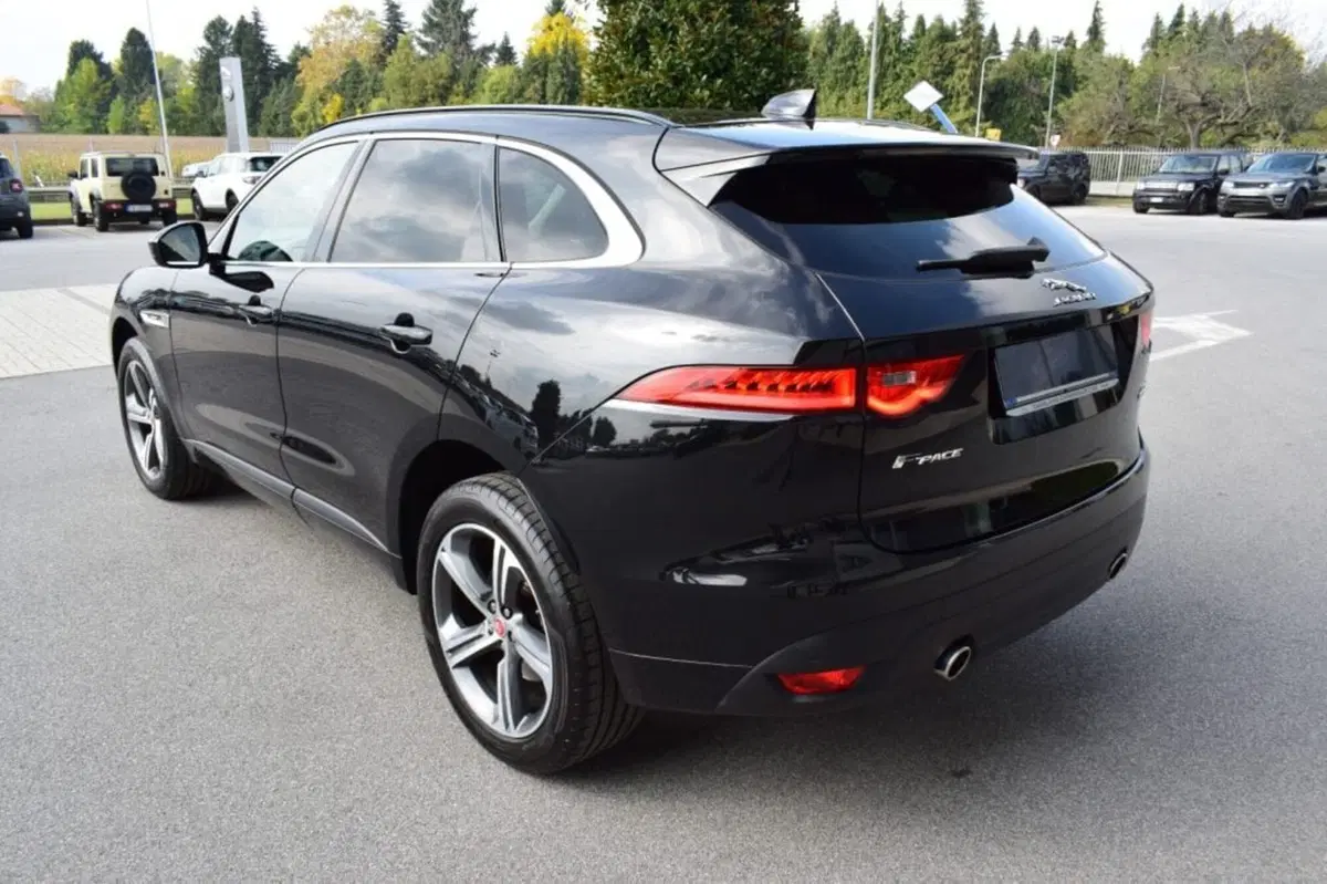 Jaguar F-Pace usata a Cuneo (6)