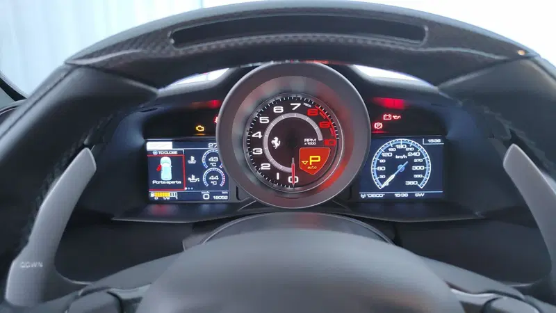 Ferrari 488 Coupé usata a Perugia (16)