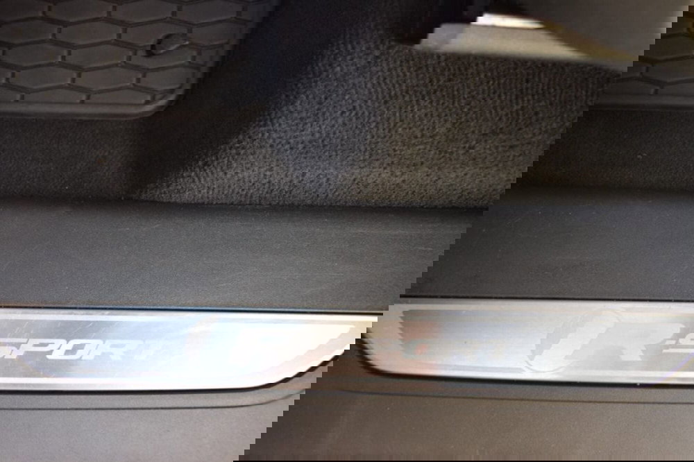 Jaguar F-Pace usata a Cuneo (19)