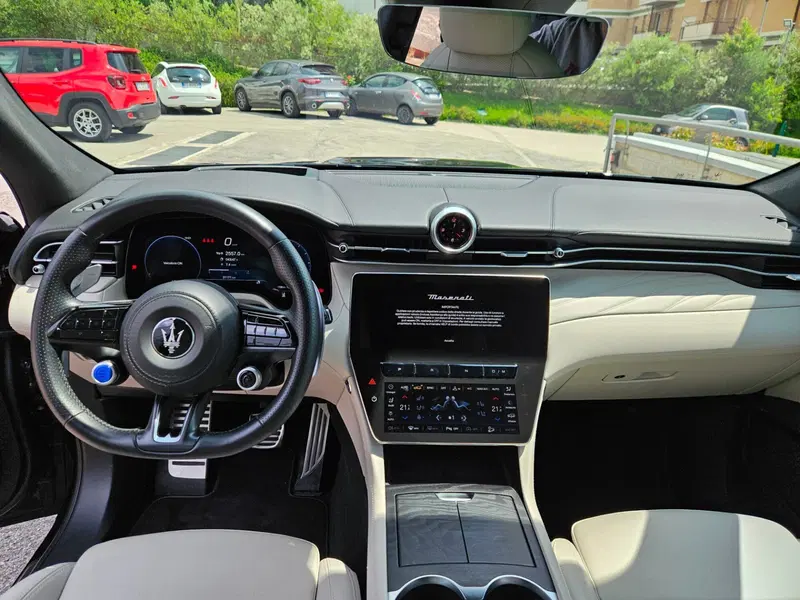 Maserati Grecale usata a Perugia (10)