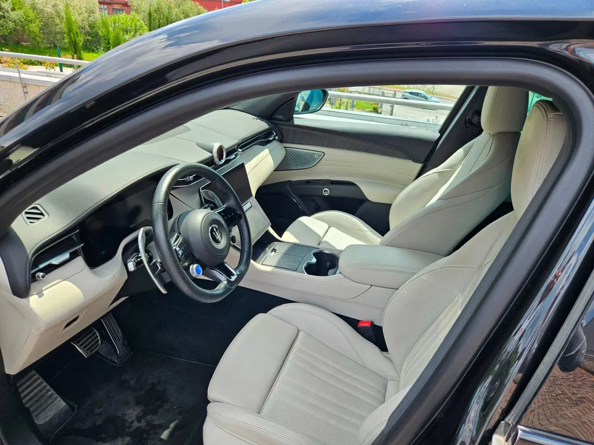 Maserati Grecale usata a Perugia (17)