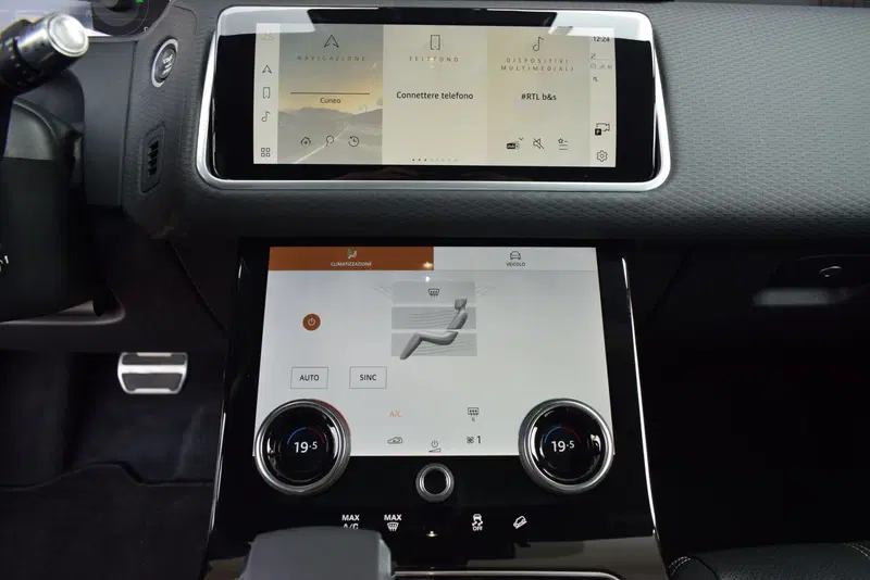 Land Rover Range Rover Velar usata a Cuneo (12)