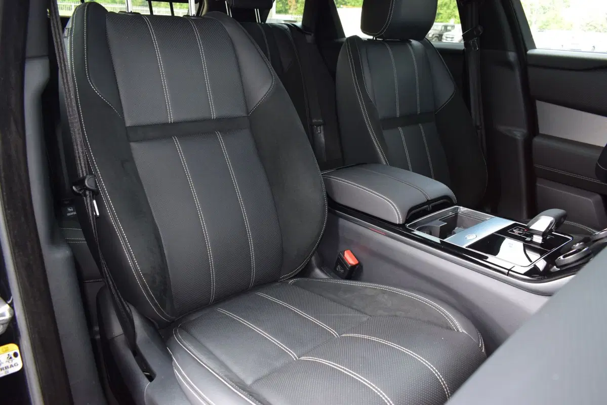 Land Rover Range Rover Velar usata a Cuneo (17)