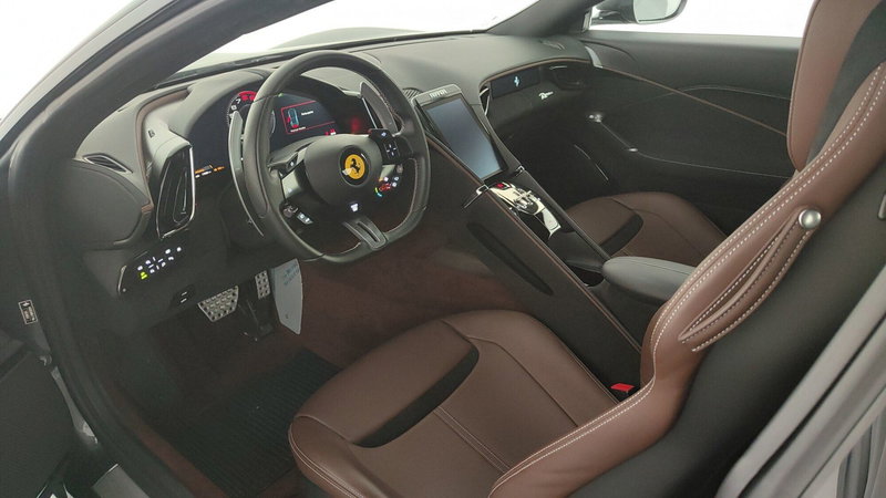 Ferrari Roma Coupé usata a Perugia (11)