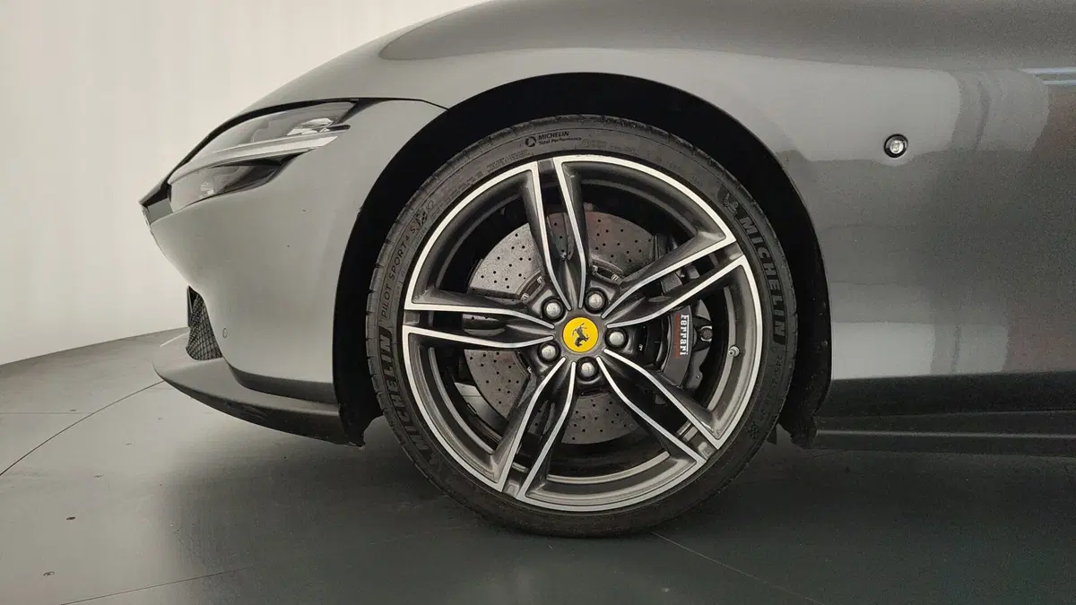 Ferrari Roma Coupé usata a Perugia (9)