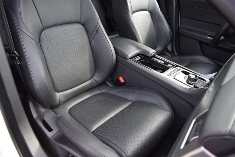 Jaguar XF usata a Cuneo (17)
