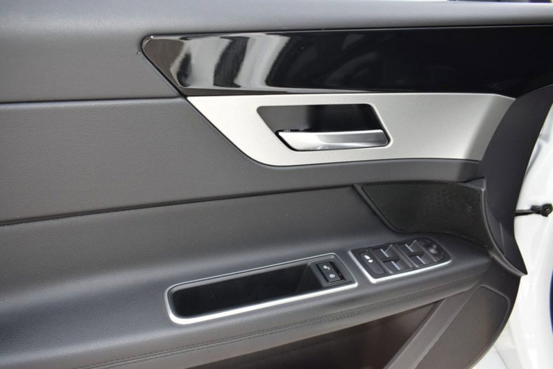 Jaguar XF usata a Cuneo (18)