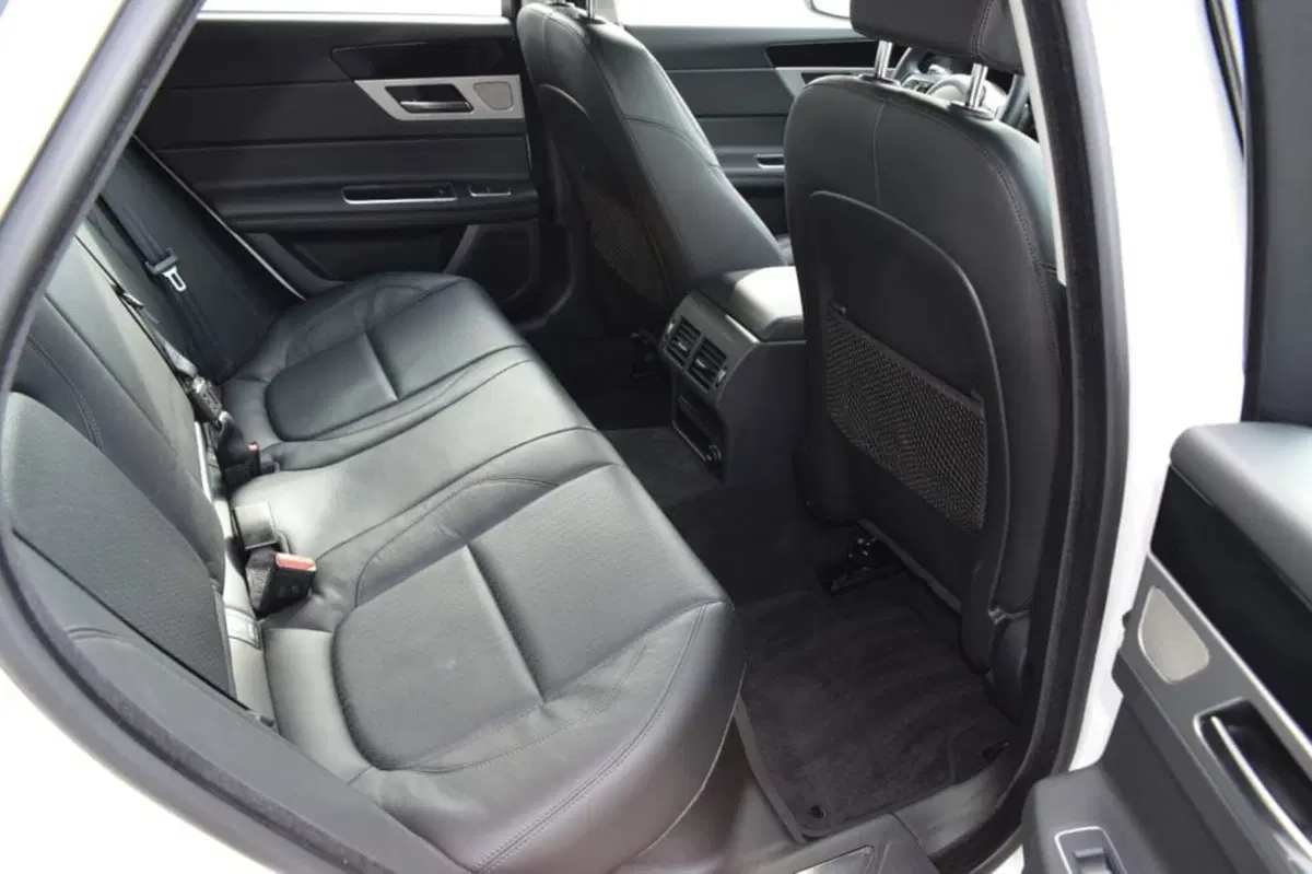 Jaguar XF usata a Cuneo (20)