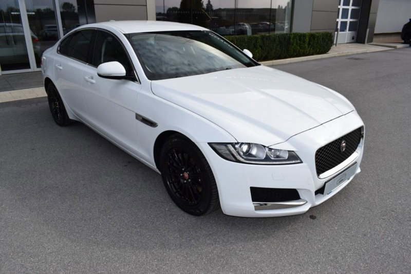 Jaguar XF usata a Cuneo (3)