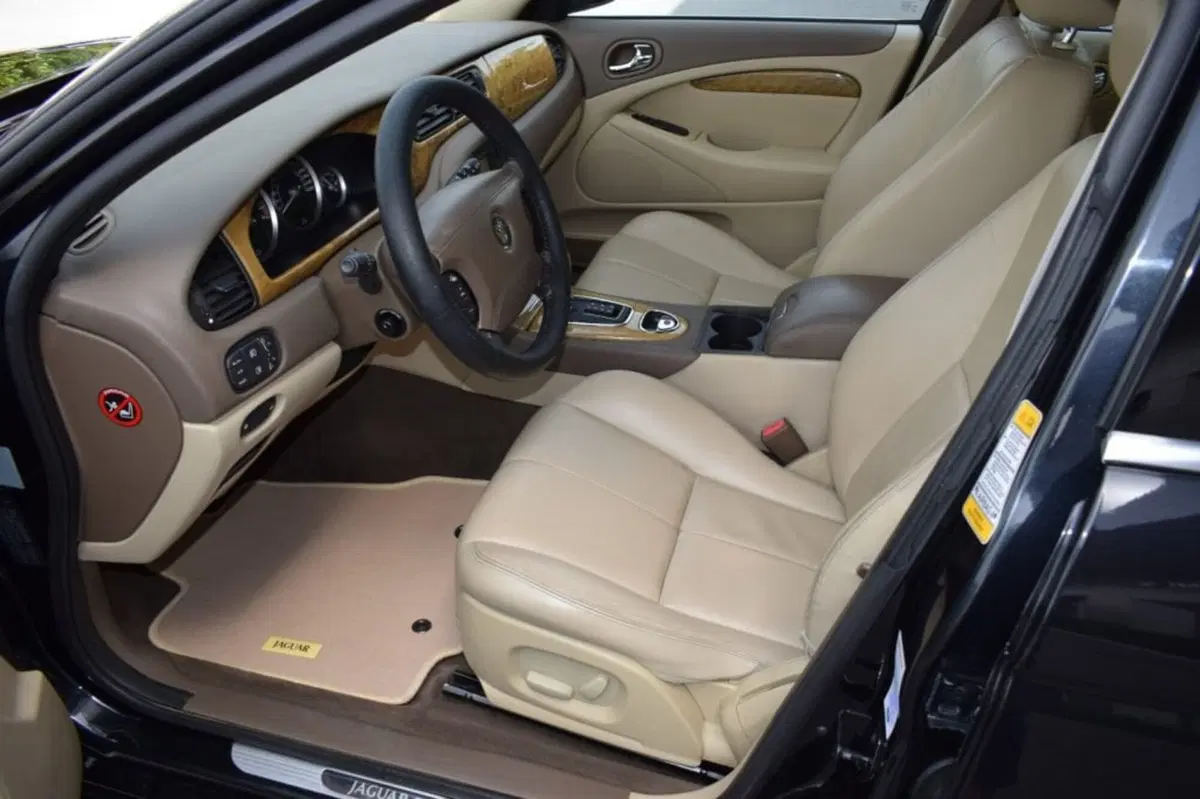 Jaguar S-Type usata a Cuneo (12)