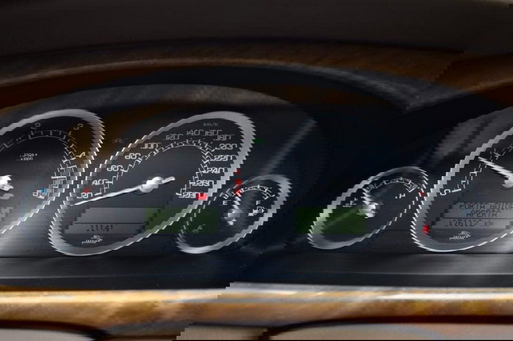 Jaguar S-Type usata a Cuneo (14)