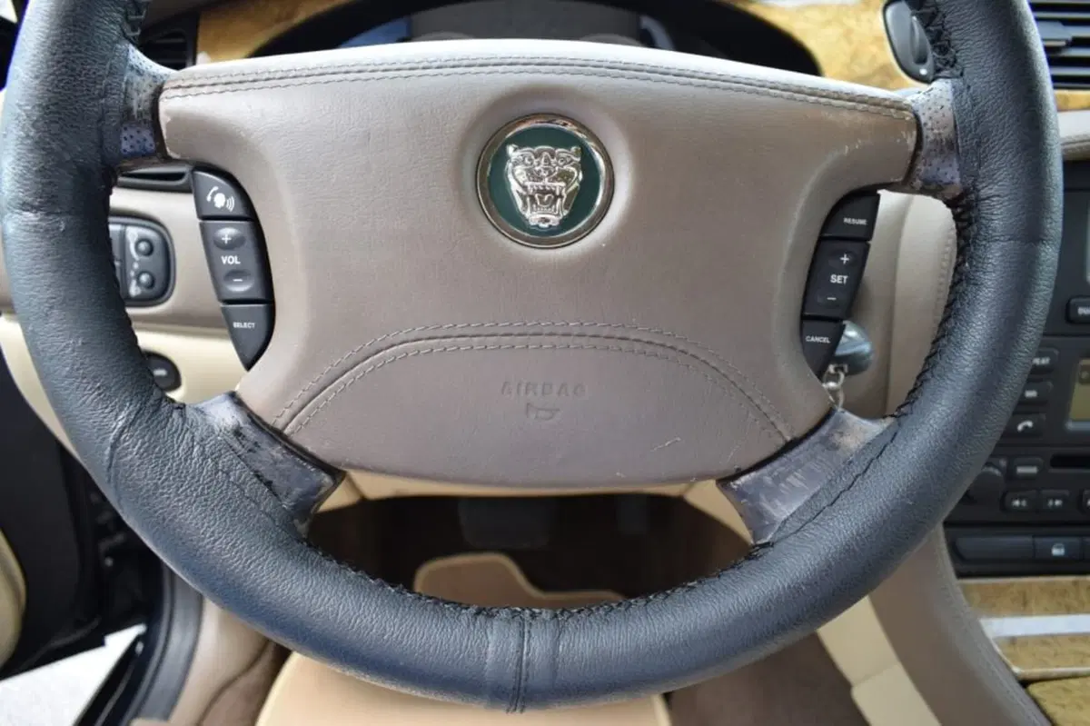Jaguar S-Type usata a Cuneo (15)