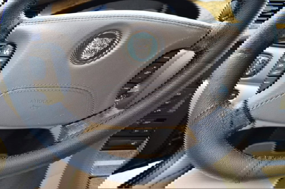 Jaguar S-Type usata a Cuneo (15)