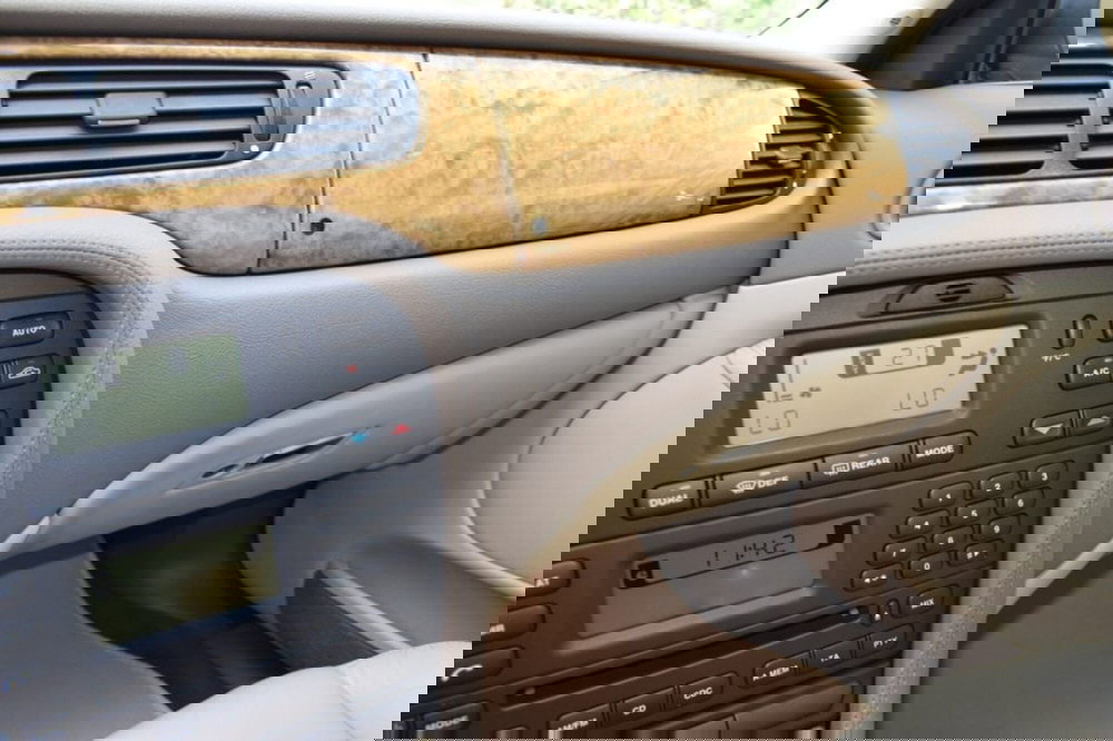 Jaguar S-Type usata a Cuneo (19)