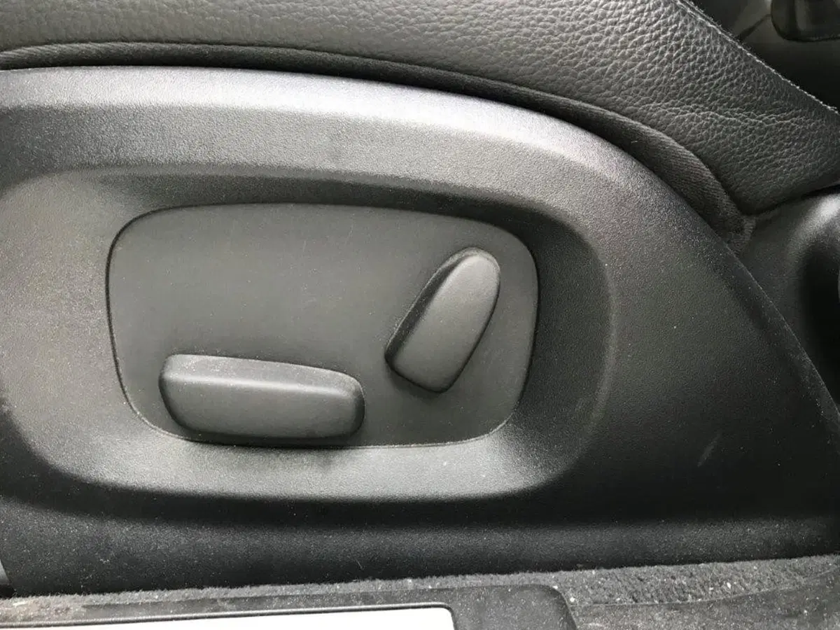 Jaguar XF usata a Cuneo (11)