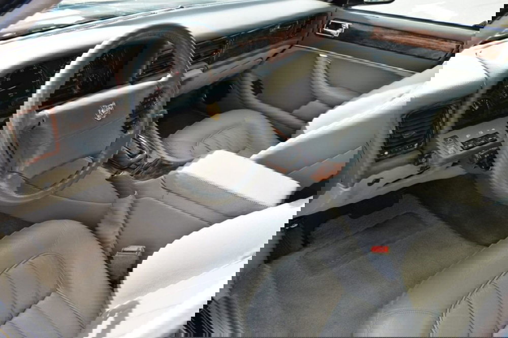 Jaguar XJ usata a Cuneo (11)