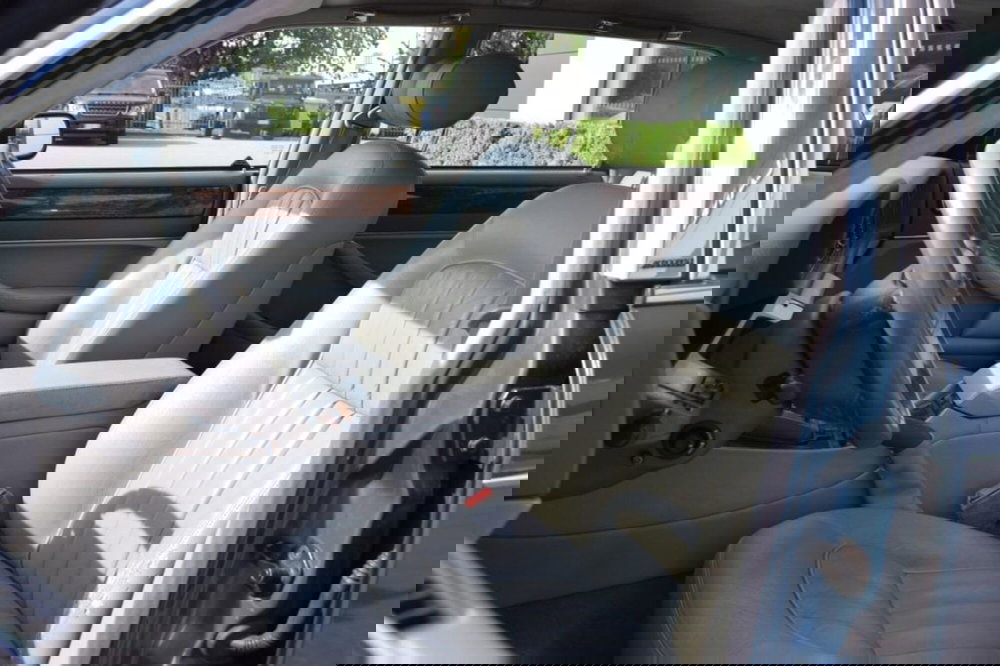 Jaguar XJ usata a Cuneo (12)