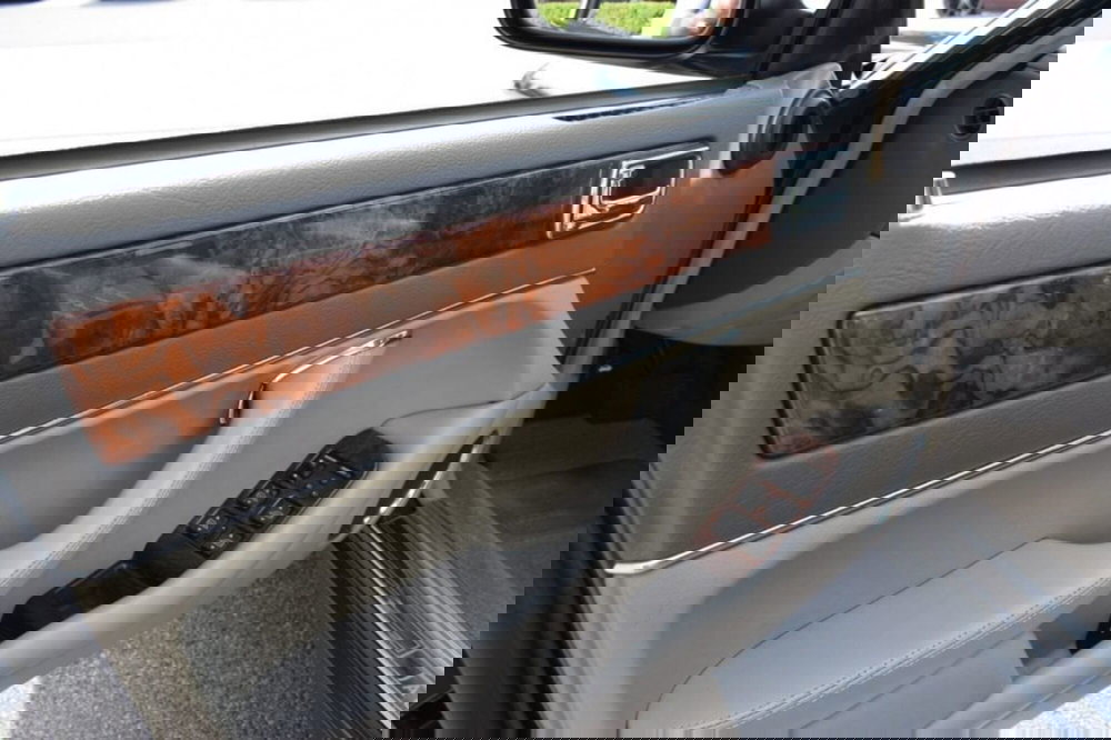 Jaguar XJ usata a Cuneo (13)