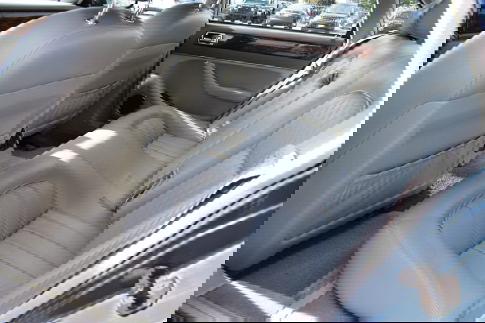 Jaguar XJ usata a Cuneo (14)