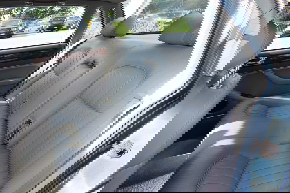 Jaguar XJ usata a Cuneo (15)