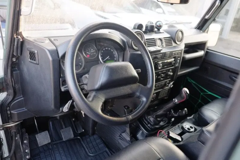 Land Rover Defender usata a Cuneo (10)