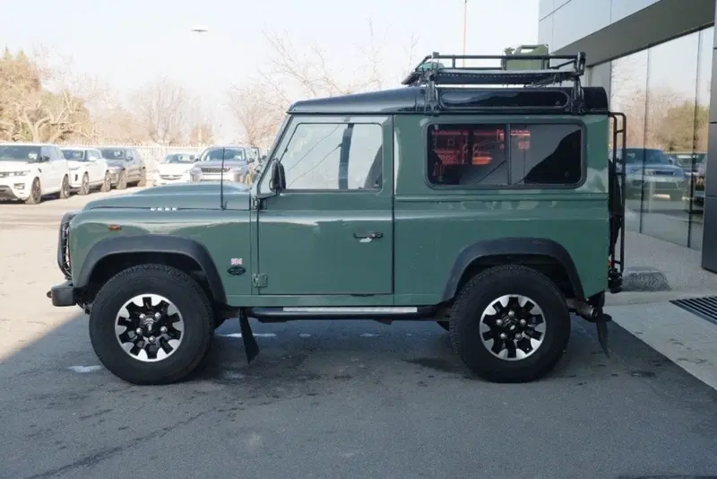 Land Rover Defender usata a Cuneo (2)