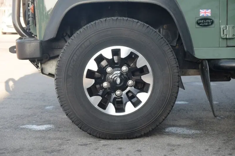 Land Rover Defender usata a Cuneo (9)
