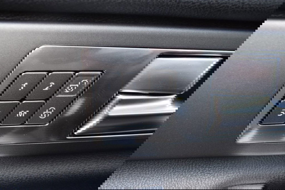 Land Rover Discovery usata a Cuneo (15)