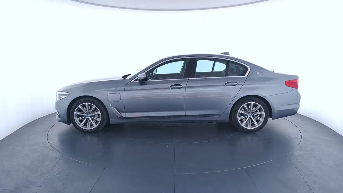 BMW Serie 5 usata a Perugia (8)