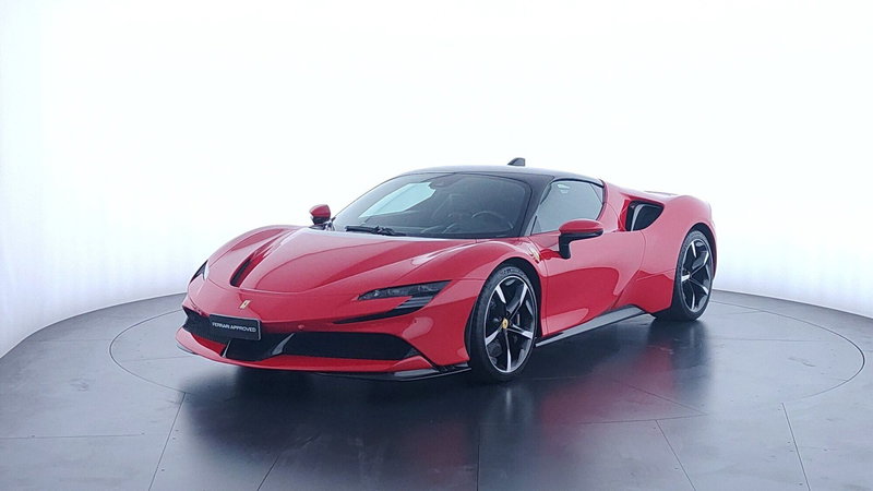 Ferrari SF90 Coupé usata a Perugia