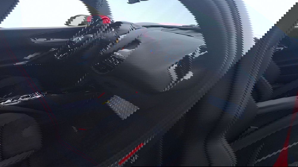 Ferrari SF90 Coupé usata a Perugia (15)