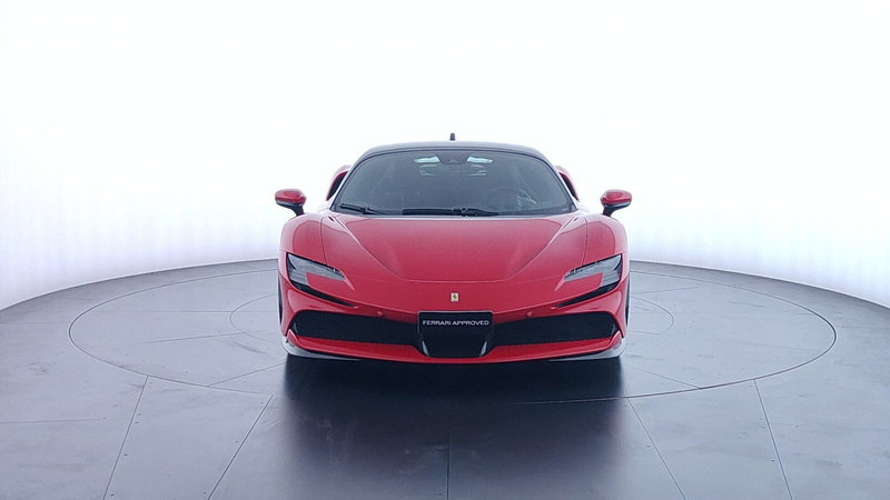 Ferrari SF90 Coupé usata a Perugia (2)