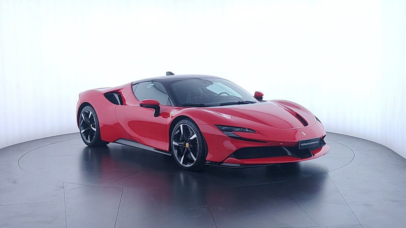 Ferrari SF90 Coupé usata a Perugia (3)