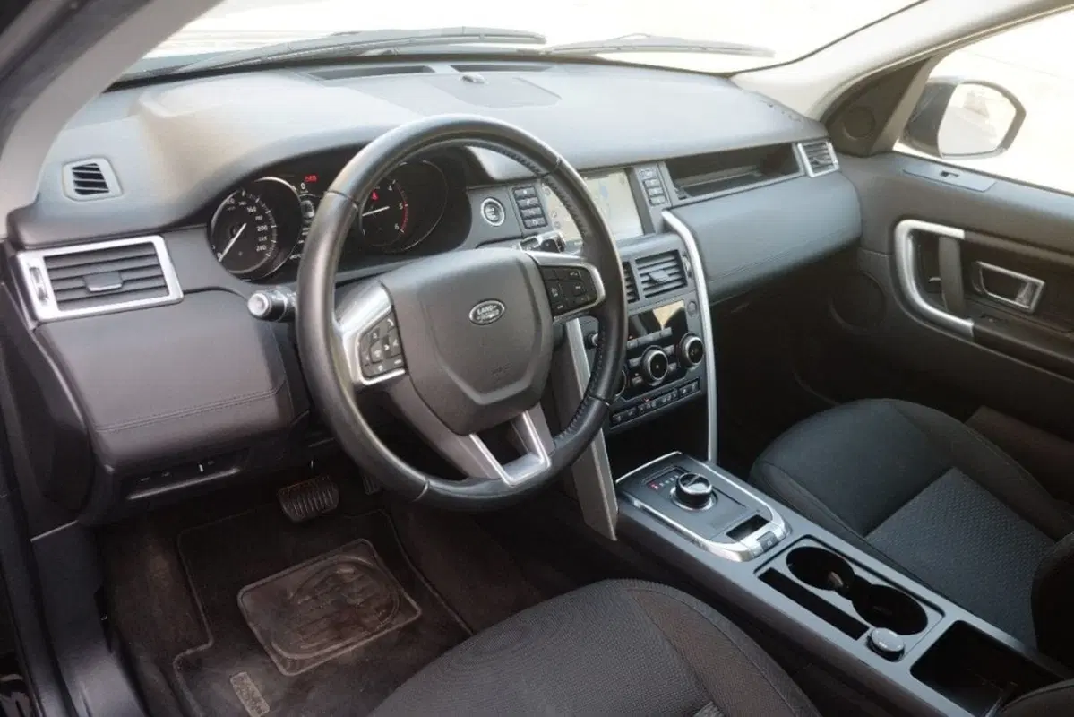 Land Rover Discovery Sport usata a Cuneo (10)