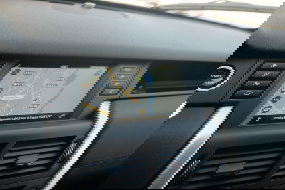 Land Rover Discovery Sport usata a Cuneo (17)