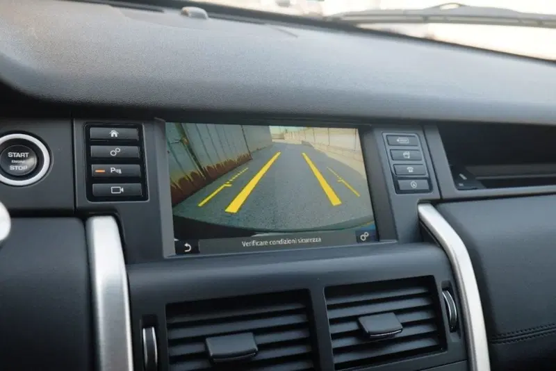 Land Rover Discovery Sport usata a Cuneo (18)