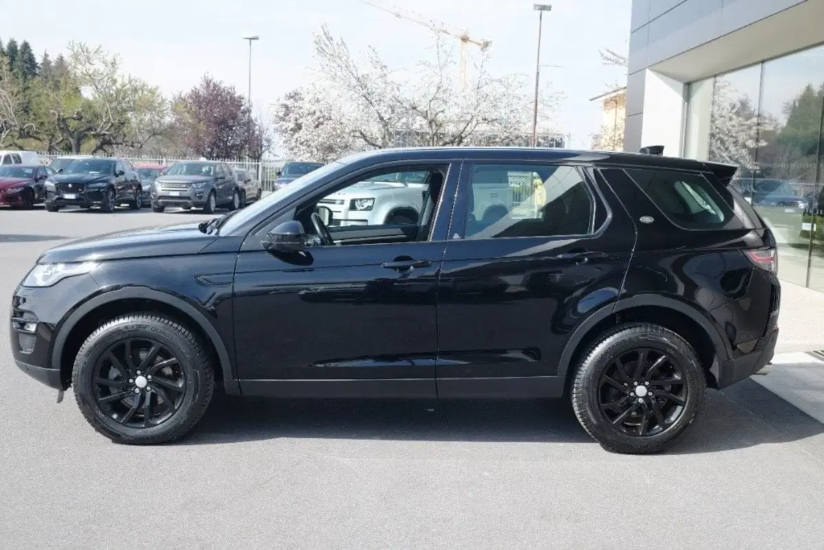 Land Rover Discovery Sport usata a Cuneo (2)