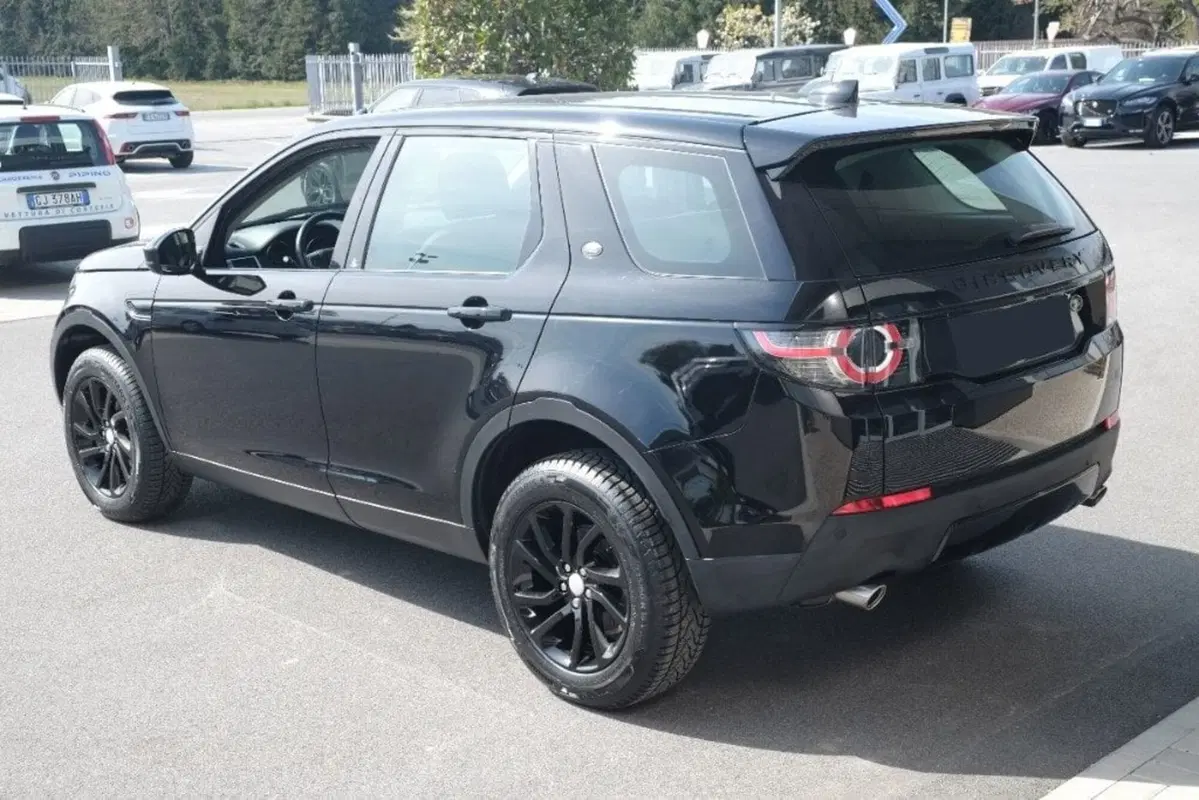 Land Rover Discovery Sport usata a Cuneo (3)