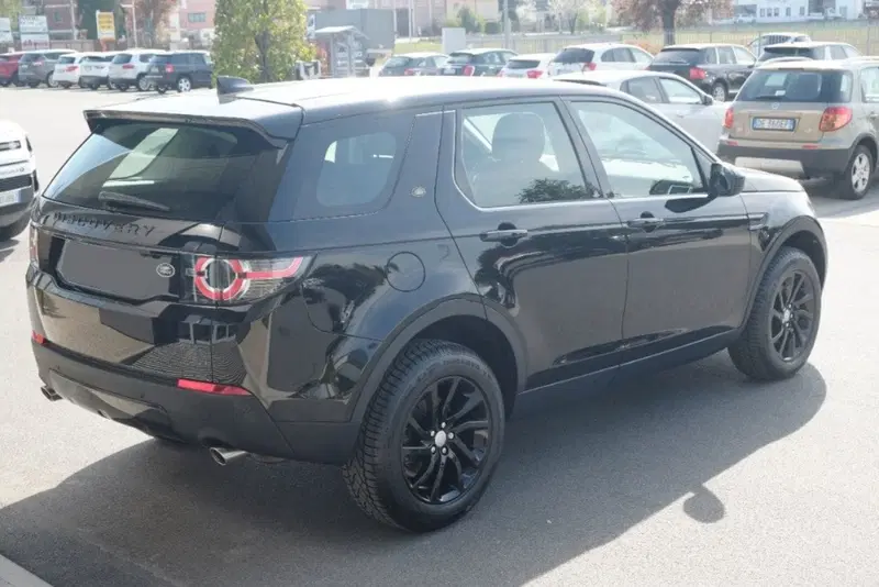Land Rover Discovery Sport usata a Cuneo (5)