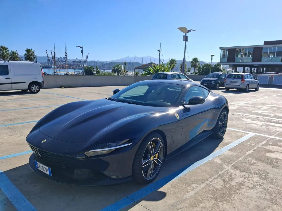 Ferrari Roma Coupé usata a Perugia