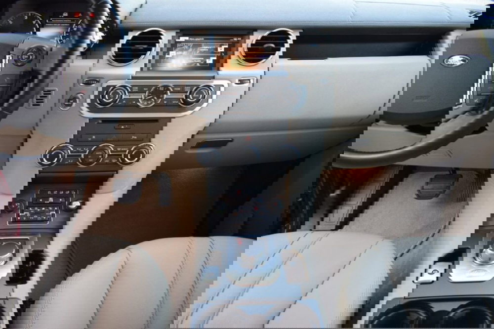 Land Rover Discovery usata a Cuneo (15)