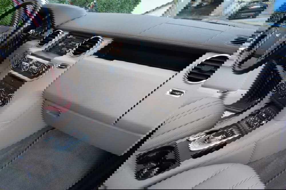 Land Rover Discovery usata a Cuneo (18)