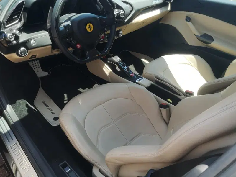 Ferrari 488 Coupé usata a Perugia (3)