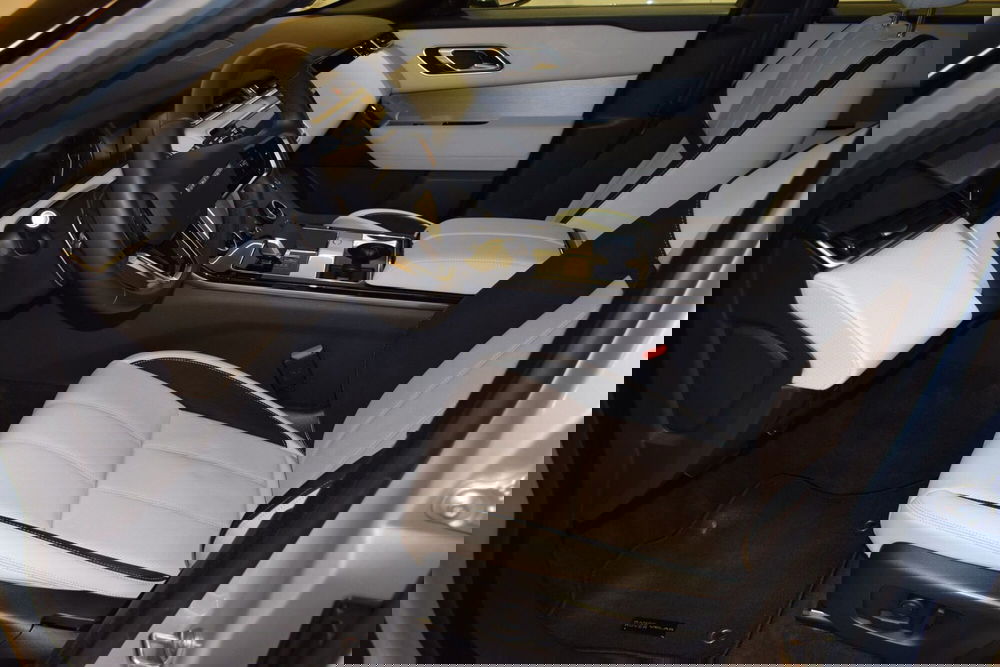 Land Rover Range Rover Velar usata a Cuneo (14)