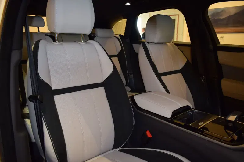 Land Rover Range Rover Velar usata a Cuneo (17)