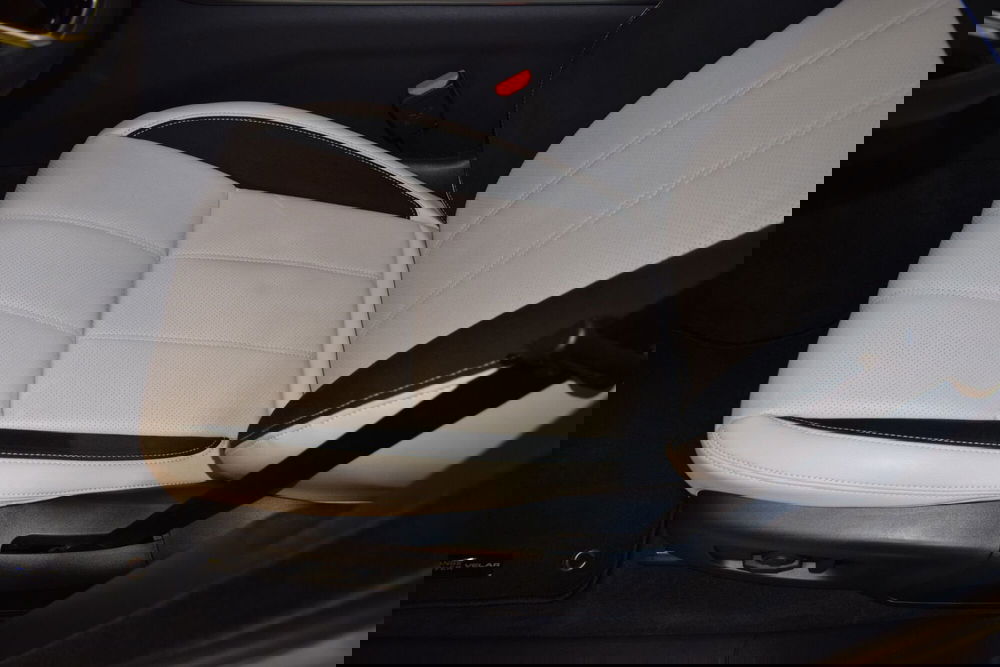 Land Rover Range Rover Velar usata a Cuneo (18)